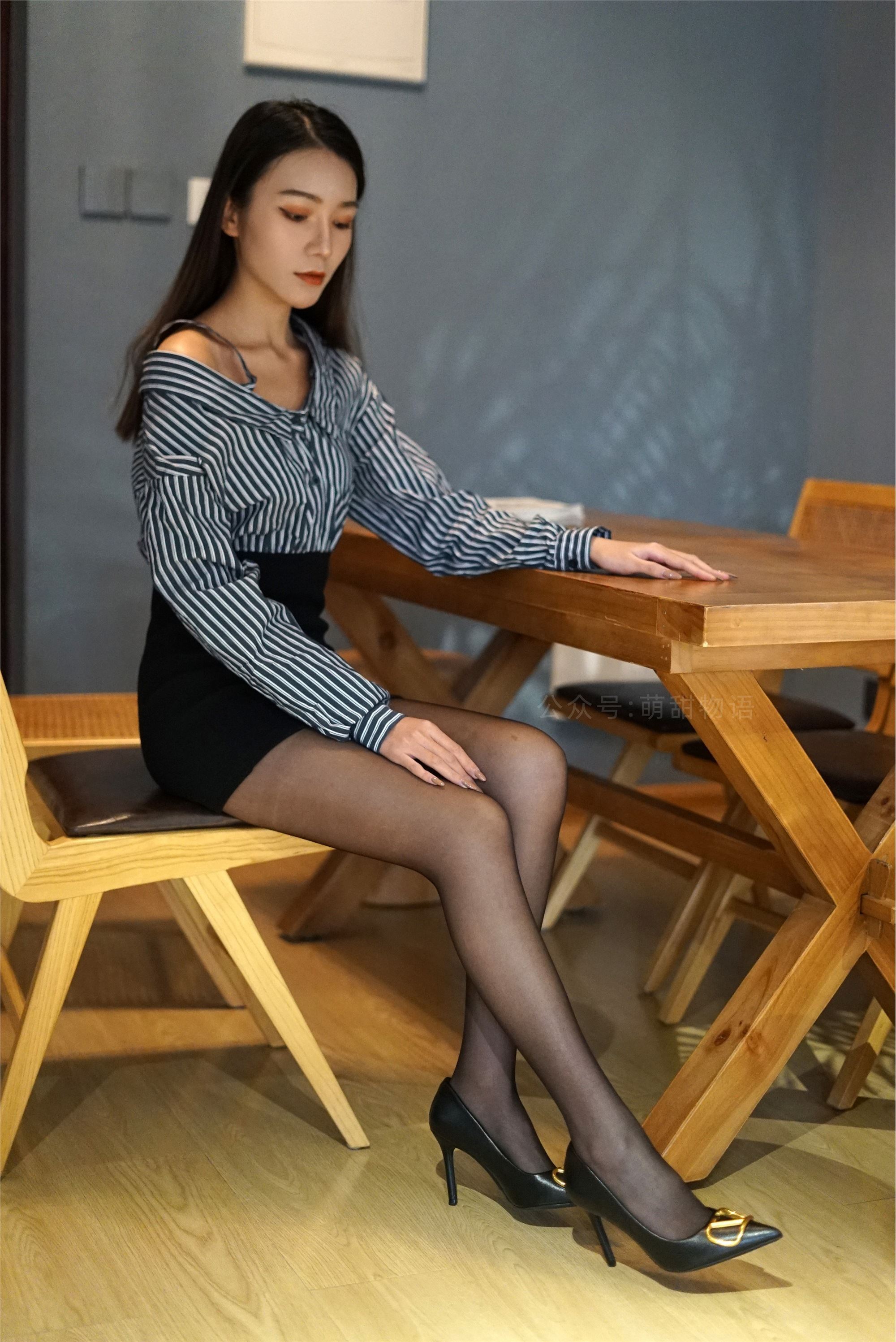 萌甜物语 XM126《黑丝职业装-可可》